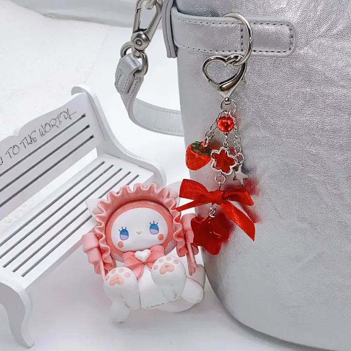 Fashion%20Bag%20Charm%20Keychain%20-%20Acrylic%20Pendants%20with%20Flower,%20Star,%20Love,%20Bow%20&%20Strawberry%20for%20Women's%20Bags,%20Backpacks%20&%20Pants%20-%20Image%203