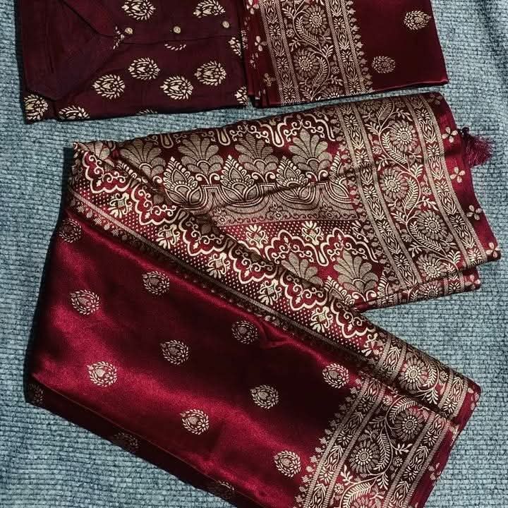 Stylish & fashionable New Matching best JAPANI SILK /Coupple Dress/For Men & Women / Saree +Panjabi+Blawse pc/ (Combo Set))