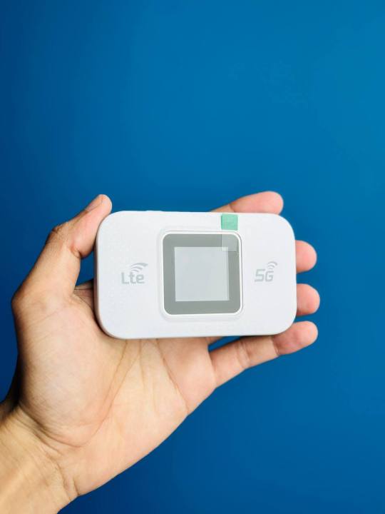 MF680%205G%20LTE%20CAT6%20Wireless%20Modem%20Pocket%20Router%20-%20Image%203