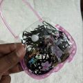 200 Pcs Black Elastic rubber band For women with 2pcs bag.
