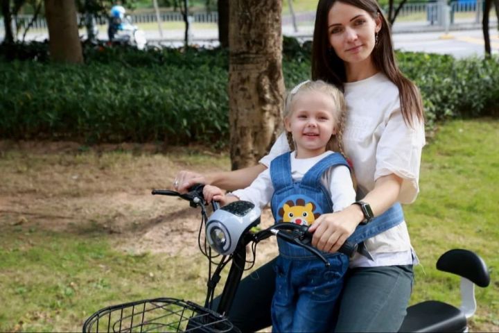 Baby Bike Safety Belt – Adjustable Child Harness for Kids Aged 1 to 12 Years