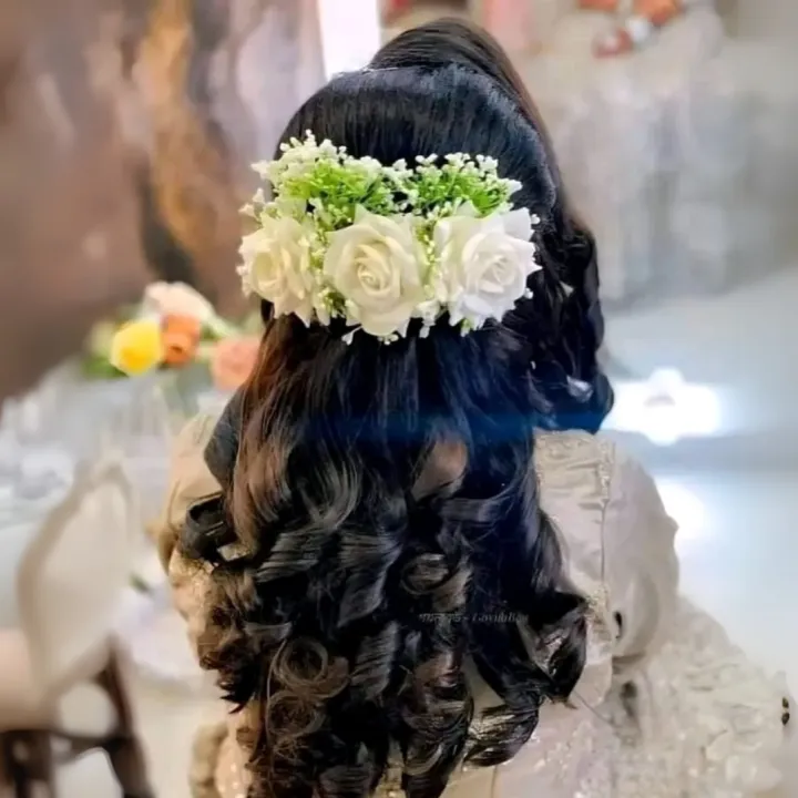 Artificial%20Flower%20Bridal%20/%20Non-Bridal%20Khopa%20for%20Women%20-%20Image%203