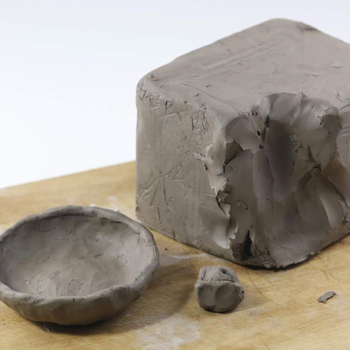 Air-Dry%20natural%20Clay%20Modelling,%20500gm,%201kg,%205kg%20Ideal%20for%20Beginners%20and%20Advanced%20Sculptors%20All-Purpose%20Modeling%20Clay%20(Terracotta)%20-%20Image%208