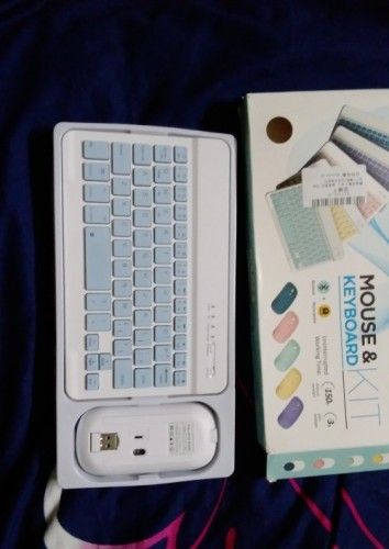 7%20inch%20For%20Coumpter%20Bluetooth%20and%202.4g%20dongle%20Wireless%20connect%20Keyboard%20Mouse%20For%20Android%20IOS%20Windows%20Phone%20Tablet%20Mice%20&%20Keyboard%20Combos%20-%20Image%203