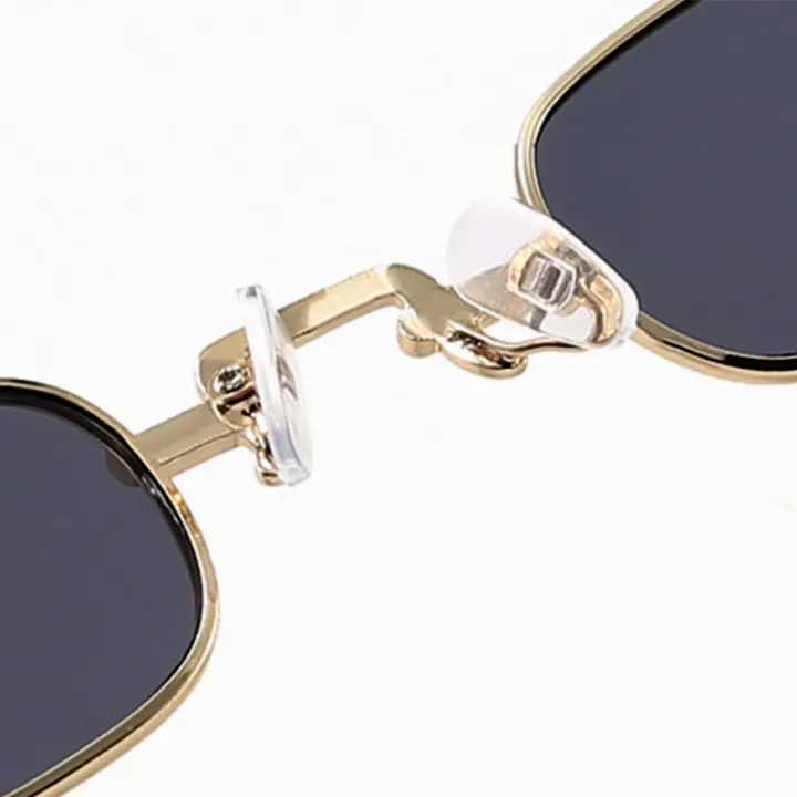 2023%20Fashion%20Anime%20Glasses%20Jujutsu%20Kaisen%20Cosplay%20Sunglasses%20Cartoon%20Gojo%20Satoru%20Eyeglasses%20Prop%20Women%20Men%20Eyewear%20Accessories%20-%20Image%204
