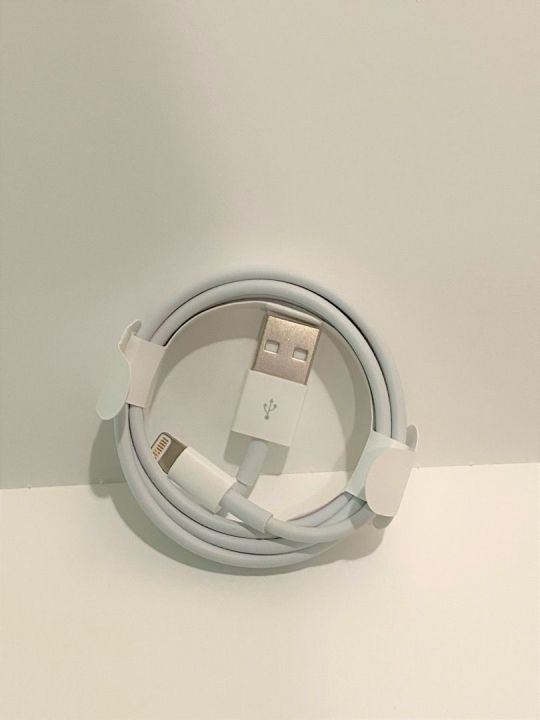 Lightning%20USB%20Charger%20Cable%20for%20iPhone%20-%20Image%204