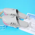 New cute cartoon slippers outdoor non-slip home beach sandals and slippers men shoes. 