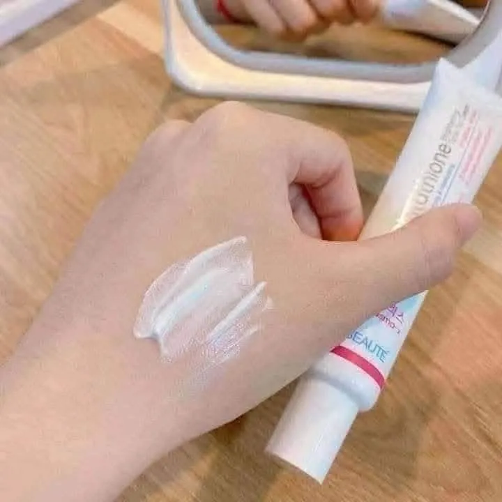 Beaute%20Melasma-X%20Glutathione%20Brightening%20Tone%20Up%20Cream%2045ml%20-%20Image%204