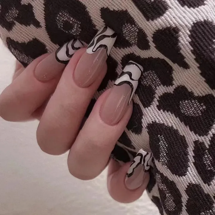 24P%20Fashion%20Nails%20With%20Design%20Leopard%20Full%20Cover%20False%20Nails%20Tips%20Black%20Brown%20Stiletto%20Press%20On%20French%20Artificial%20Nail%20Glue%20-%20Image%204