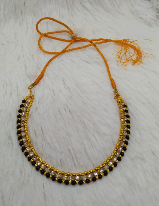 New Beautiful Necklace For Women Western Neck Wear Choker