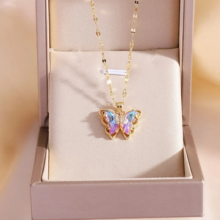 Exquisite%20Small%20Butterfly%20Pendant%20Necklace%20for%20Women%20Unique%20Design%20Light%20Luxury%20Zircon%20Insect%20Necklace%20Girl%20Party%20Jewelry%20-%20Image%202