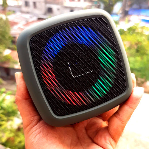 X-911%20Bluetooth,%20AUX,%20USB,%20TF%20Card%20&%20FM%20Radio%20Supported%20Colorful%20Lighting%20Wireless%20Speaker%20-%20Multicolor%20-%20Image%207
