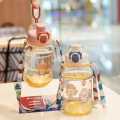 Children's cartoon straw with handheld teapot for elementary school students, water absorbent, Baby Water Bottle - Food Grade Plastic, Mum Pot, Kids Water Bottle Double Handle fall protection 670ml Number Plastic Kids Water Bottle/Mom pot -1pcs.
