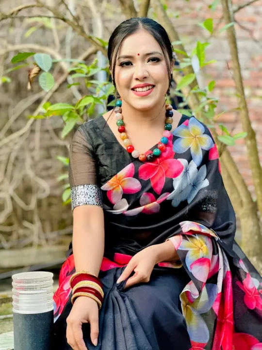 New%20Exclusive%20Design%20Black%20Color%20Chandini%20%20Soft%20Silk%20Digital%20Print%20Saree%20for%20women%20-%20Image%204