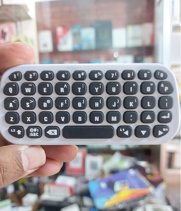 Dobe%20PS5%20wireless%20Bluetooth%20keyboard%20Rechargeable%20With%20Case%20-%20Image%203
