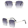 Rimless Sunglasses Square Large Frame Gradient Color Sunglasses Fashion Street Photography Glasses for Women. 