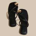 Ruoki 2024 summer new black square toe slippers women's low heel light wear clip-toe flat casual slippers.