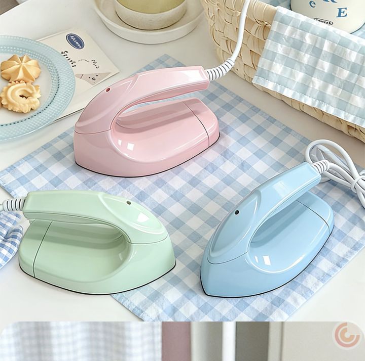 Portable%20Mini%20Clothes%20Iron%20with%20Temperature%20Control%20for%20Travel%20and%20Home%20Use%20-%20Image%202