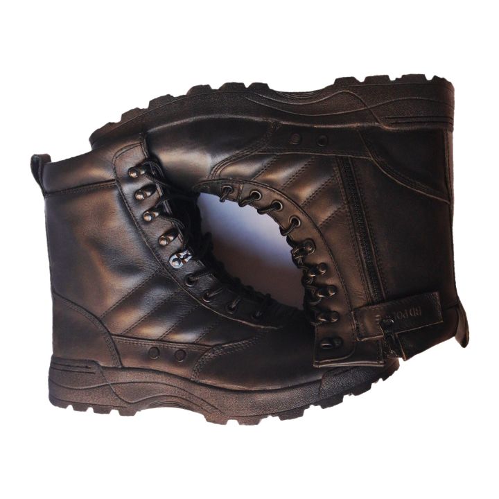 Trendy%20Biker%20&%20Work%20Boots%20for%20Men%20%E2%80%93%20Tough%20Leather,%20Secure%20Zipper%20&%20All-Day%20Comfort%20-%20Image%204