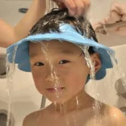 Bath%20Shower%20Cap%20%20for%20babies%20Ear%20Protection%20-1%20Pice-Vertical%20Color%20-%20Image%204