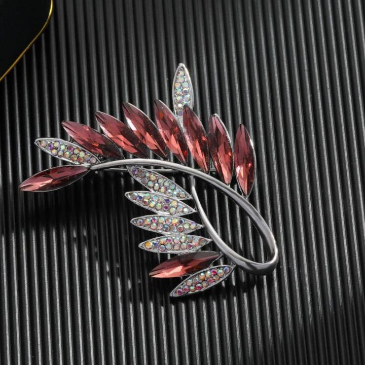 LKMART%20Unique%20Cute%20Festival%20Gifts%20Alloy%20Boys%20Vintage%20Women%20Brooch%20Banquet%20Clothes%20Pin%20Clothes%20Accessories%20Korean%20Style%20Badge%20-%20Image%202