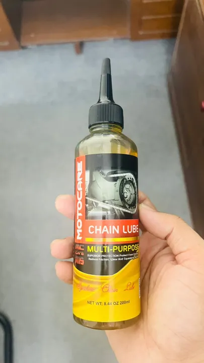 Motocare%20Chain%20Lube%20for%20Bikes%20-%20200ML%20%7C%20Superior%20Water-Resistant%20Lubricant,%20Friction%20&%20Noise%20Reduction,%20Rust%20Protection%20for%20All%20Chains%20-%20Image%203