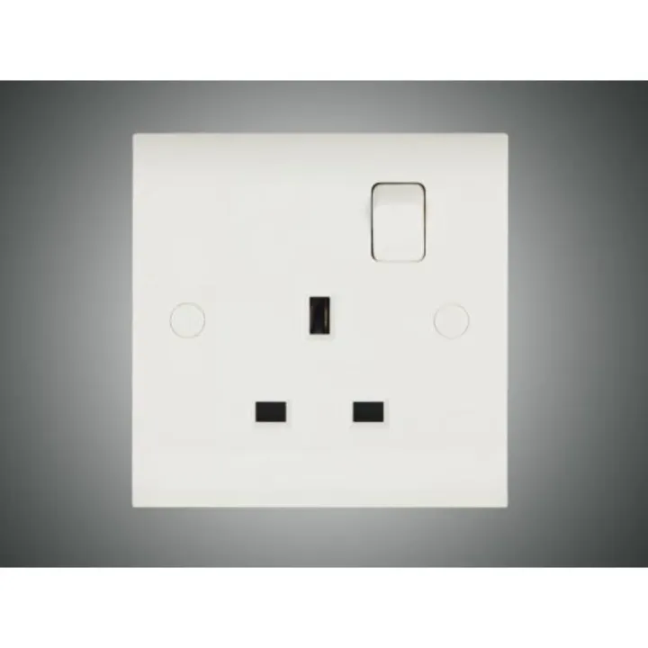 Energypac%20Elegant%20Series%2013A%203%20Pin%20Flat%20Socket%203Pin%20Electrical%20Wall%20Switch%20-%20Image%202