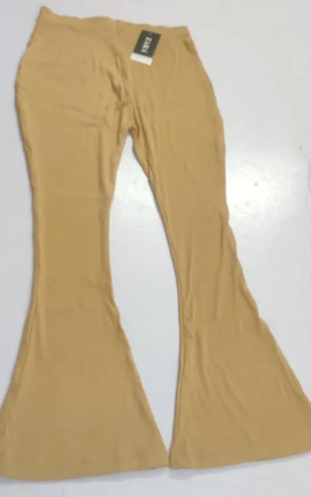 Rib%20High%20Waist%20Flare%20Pant%20made%20by%20stretchable%20ribbed%20cotton%20fabric%20-%20Image%202