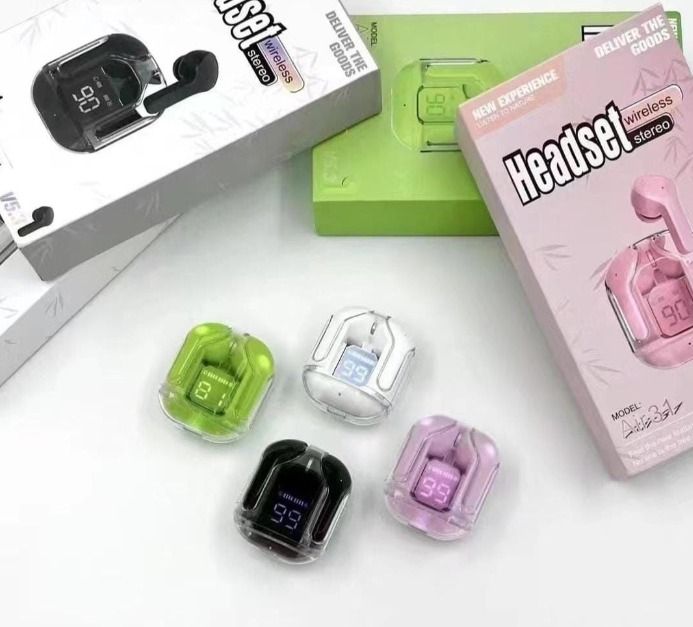 Ultrapods%20Pro%20True%20Wireless%20Earbuds%20with%20Display%20Transparent%20Design,%20Bluetooth%205.3%20Water%20Proof%20-%20Image%207