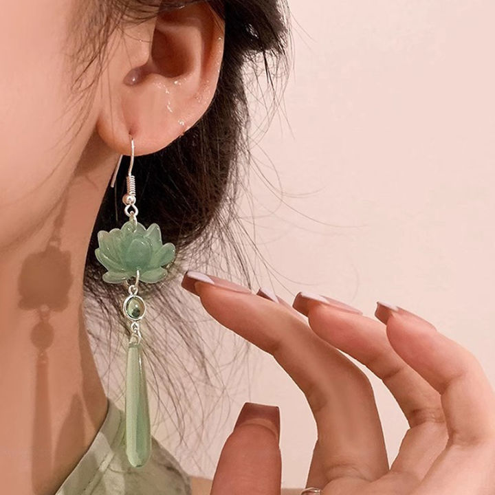 1Pair%20Chinese%20Style%20Lotus%20Pendant%20Tassel%20Earrings%20For%20Women%20Girls%20Classic%20Retro%20Elegant%20Long%20Drop%20Earrings%20%20Gifts-MOILY%20-%20Image%204