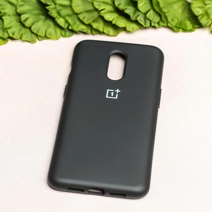 OnePlus%207%20Silicone%20Matte%20Flexible%20Soft%20Phone%20Case%20-%20Black%20-%20Phone%20Back%20Cover%20-%20Image%202