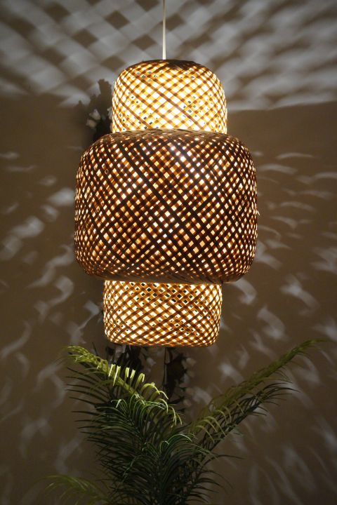 Bamboo%20Made%20Celling%20Lampshade%20-%20Image%204