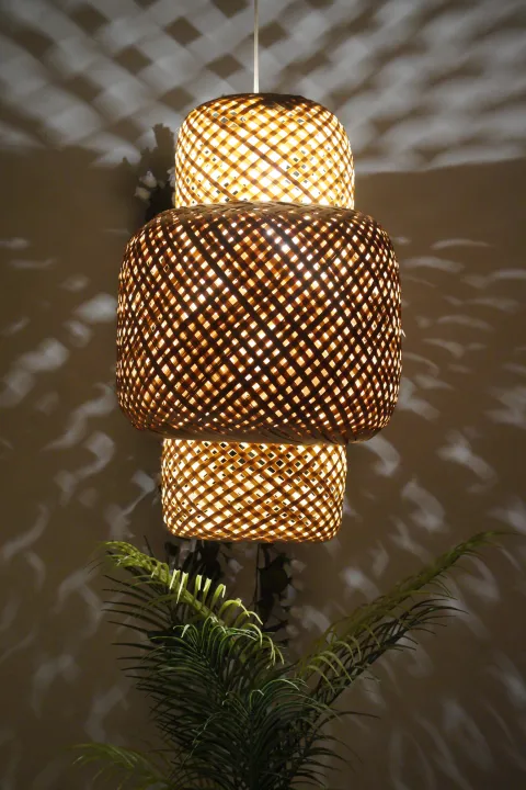 Bamboo%20Made%20Celling%20Lampshade%20-%20Image%204