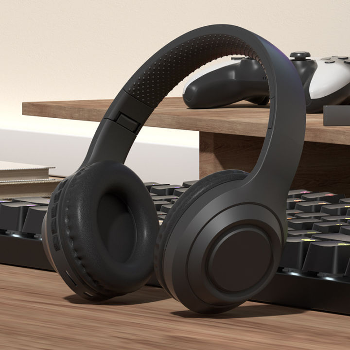 The new head-mounted wireless bluetooth sports headset noise reduction long battery life simple and fresh