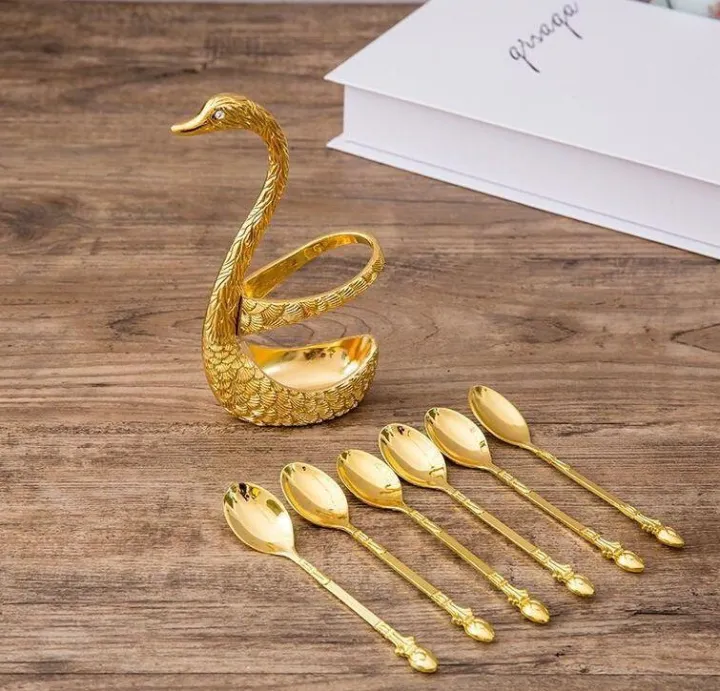 Gold%20spoon%20holder%20in%20the%20shape%20of%20a%20duck%20with%20a%20set%20of%206%20fancy%20spoons%20-%20Image%202