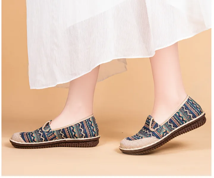 Ethnic%20Style%20Soft%20Sole%20Casual%20Shoes%20for%20Women,%20Size%2036-40%20-%20Image%205