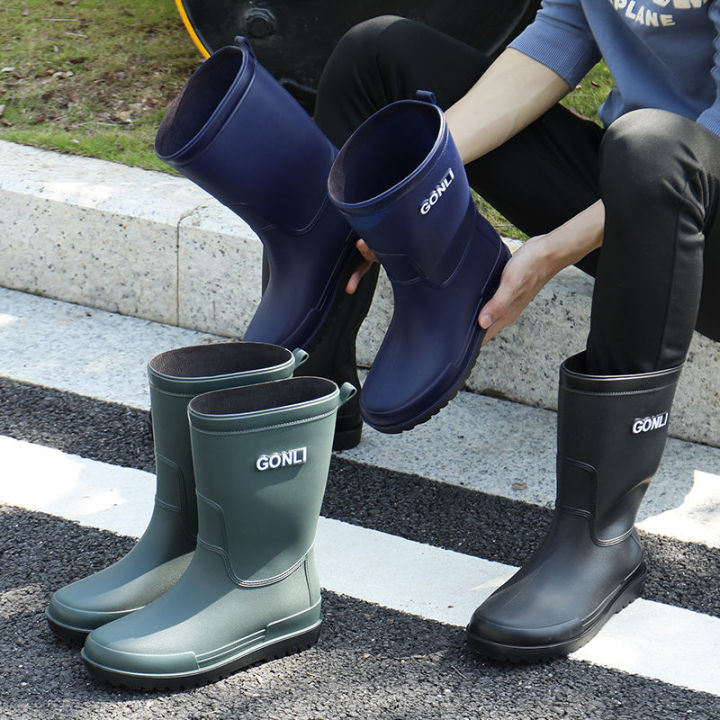 Middle%20Tube%20Non-Slip%20Waterproof%20Short%20Tube%20Rain%20Boots%20Men's%20British%20Kitchen%20Thick%20Bottom%20Rain%20Shoes%20Construction%20Site%20Rubber%20Shoes%20Shoe%20Cover%20Thermal%20Rain%20Boots%20Men%20-%20Image%207