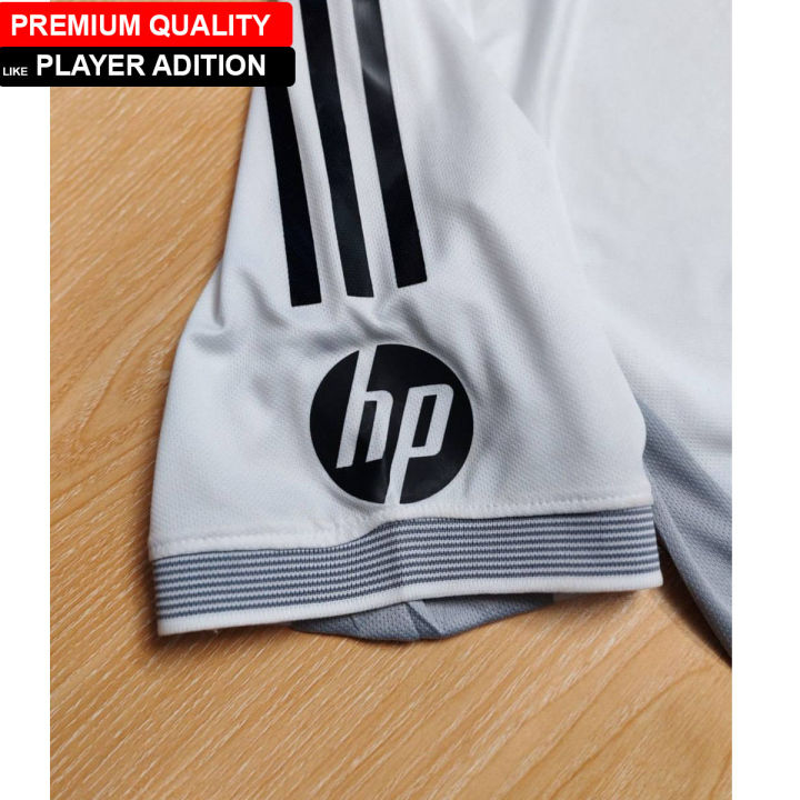 Real%20Madrid%2025/26%20Home%20Authentic%20Jersey%20-%20Image%204