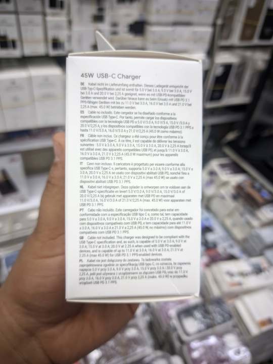 Google%2045W%20USB-C%20Power%20Adapter%20(Made%20in%20Vietnam)%20-%20Image%204