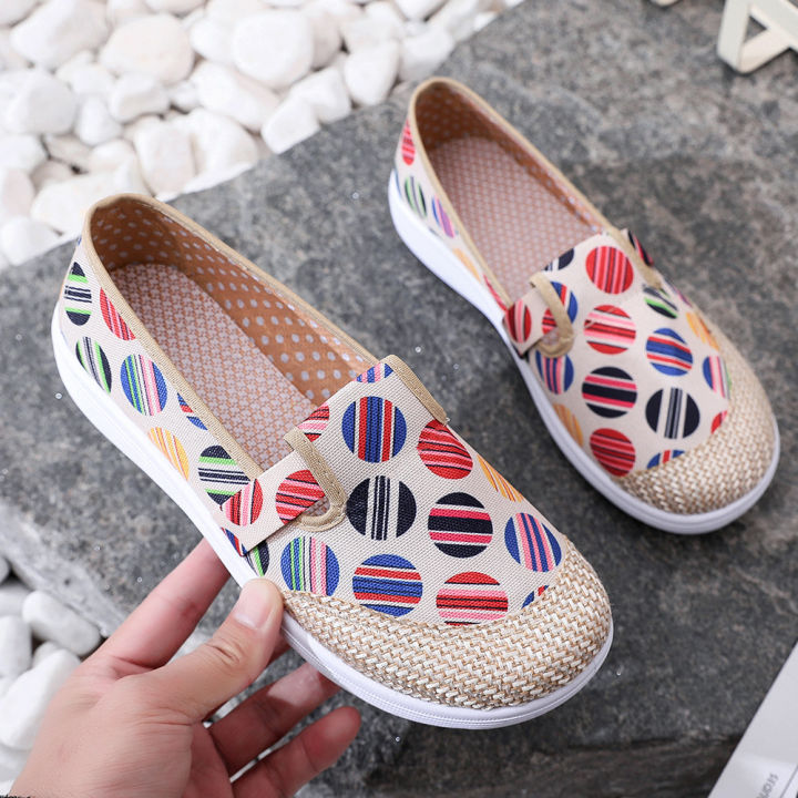 Summer%20Old%20Beijing%20Cloth%20Shoes%20Female%20Tennis%20Shoes2023Year-on-Year%20Hot%20Mom%20Shoes%20Soft%20Bottom%20Lightweight%20Women's%20Sandals%20Casual%20Shoes%20for%20Women%20-%20Image%202