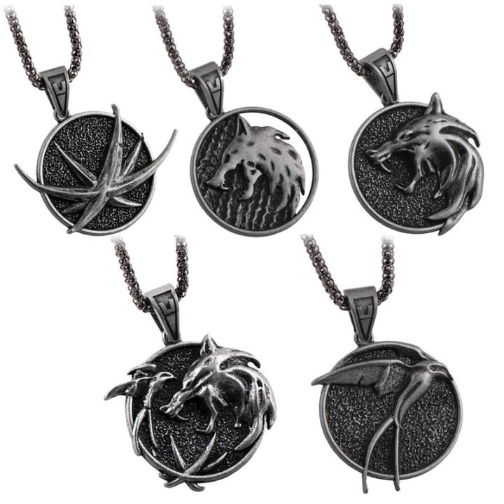 Witcher%20Wolf%20Head%20Witcher%20Pendant%20Necklace%20Accessory%20Necklace%20with%20Wild%20Hunt%203%20Figure%20TV%20Necklace%20-%20Image%204