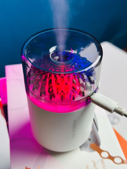 Portable%20Mini%20Humidifier%20with%20LED%20Night%20Light%20%E2%80%93%20Quiet%20USB%20Ultrasonic%20Cool%20Mist%20Diffuser%20for%20Car,%20Office%20Desk,%20and%20Travel-%20Ultra-Realistic%20Crystal%20Design%20-%20Image%208