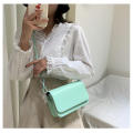 Fashionable Mini Bag Square-shaped Shoulder Bag Square Crossbody Bag Stylish Summer Handbag Mini Bag With Acrylic Chain. 