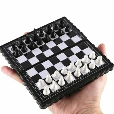 Pocket%20Magnetic%20Chessboard%20Game%20-%20Image%203