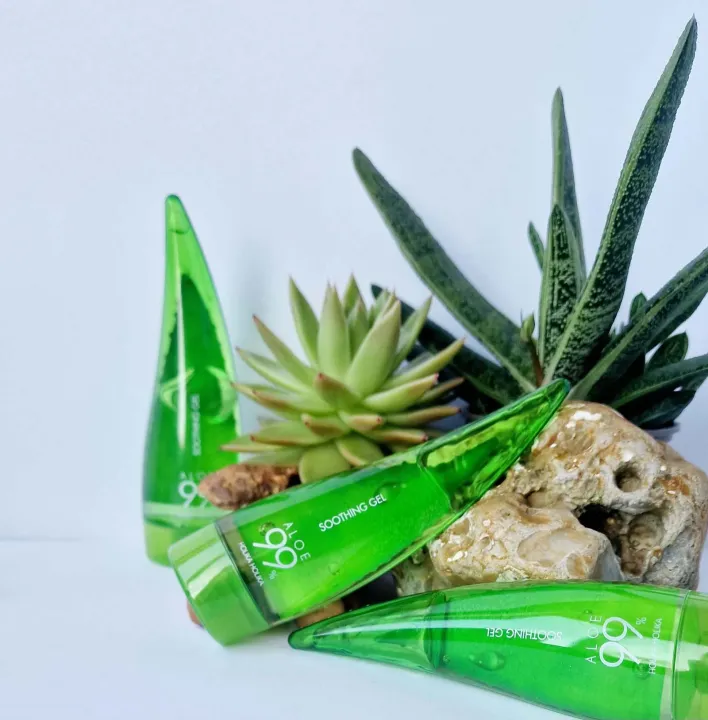Aloe%20Vera%20%20Soothing%20Gel%20%E2%80%93%2099%25%20Moisture%20Gel%20for%20Skin%20Hydration%20and%20Relief%20-%20Image%202