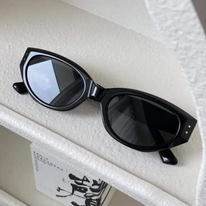 Round%20Face%20Cat%20Eyes%20Frame%20Sunglasses%20Glasses%20-%20Image%203