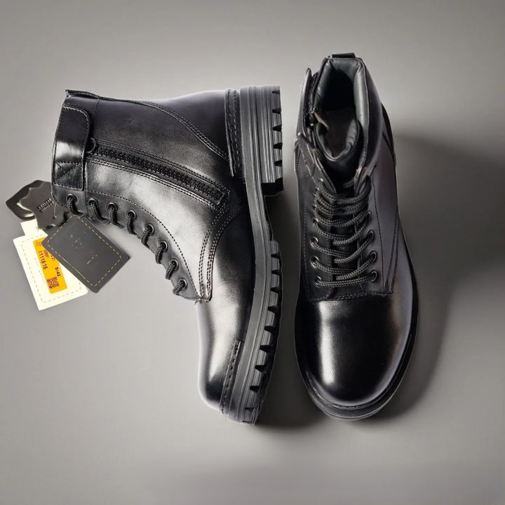 Men’s Leather Rider Boots with Side Zipper and Anti-Slip Rubber Sole