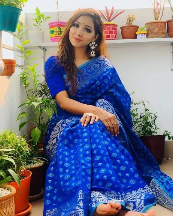 Jamdani%20Sarees%20For%20Women%20Blue%20-%20Image%204