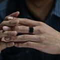 Ino, Anel gave him gifts such as signet rings, colored gemstone rings, and stylish men's black waterproof stainless steel gold masculcosplay. 
