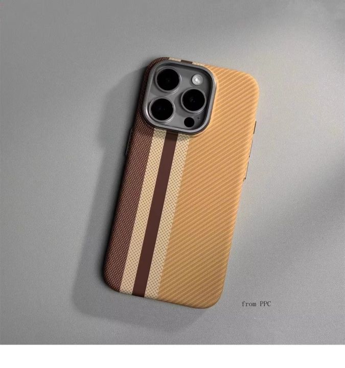 For%20iPhone%20LUXO%20Life%20Carbon%20Fiber%20Texture%20Matte%20Bumper%20Alloy%20Lens%20Wireless%20Charging%20Magsafe%20Case%20-%20Image%204